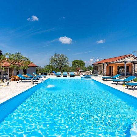 New! Promina Luxury Villa With 72Sqm Heated Pool, Jacuzzi, Infrared Sauna, Tennis Court, Media Room Bogatić Exterior foto